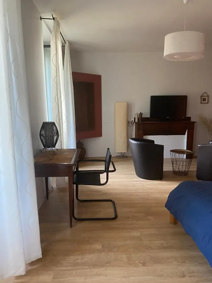 Chambres et table d'hôtes Le cèdre Aveyron Sainte-Croix  Maison d'hôtes