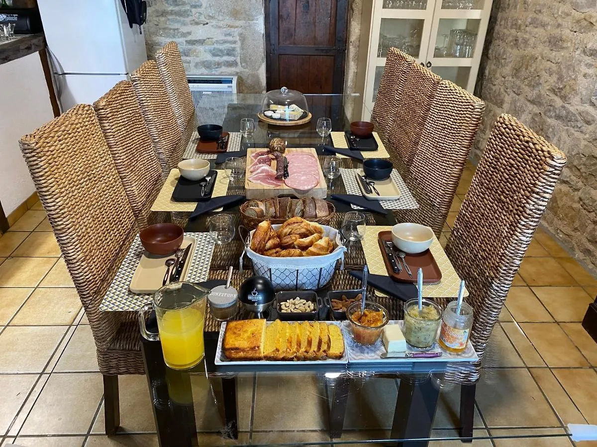 Chambres et table d'hôtes Le cèdre Aveyron Sainte-Croix